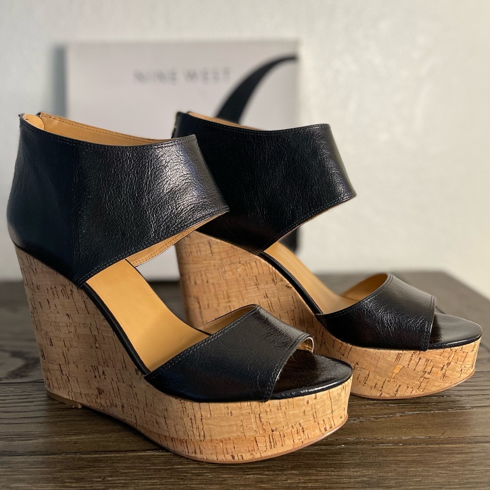 Super cute black patent and cork open toed wedges
